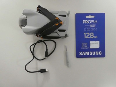Lot DJI Mini 3 drone, boxed with remote control...