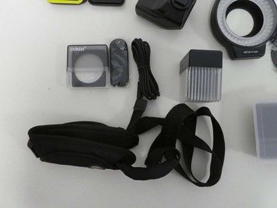Lot Olympus E-520 digital camera body and...