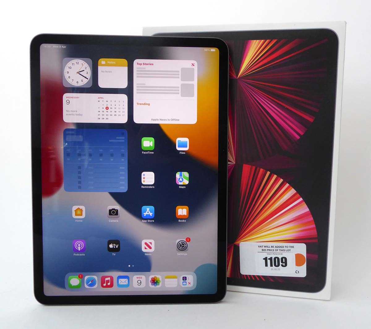 Lot Apple iPad Pro 11-inch (3rd Generation) Wi-Fi,...