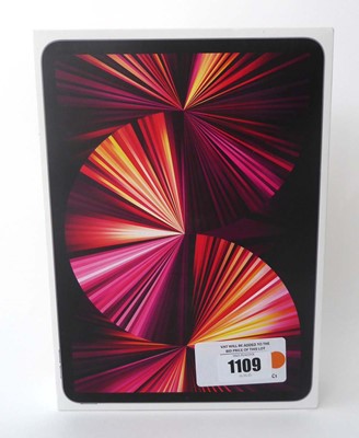 Lot Apple iPad Pro 11-inch (3rd Generation) Wi-Fi,...