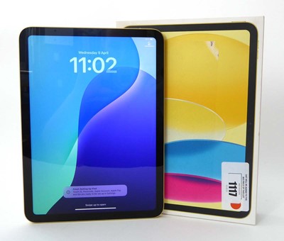 Lot Apple iPad (10th Generation) Wi-Fi, 64GB,...
