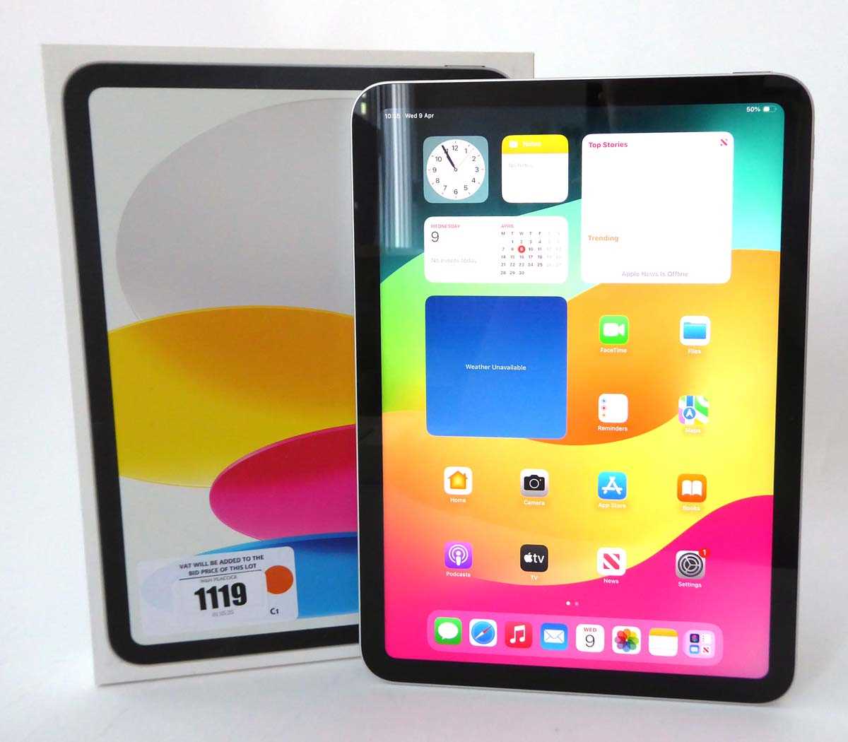 Lot Apple iPad (10th Generation) Wi-Fi, 64GB,...