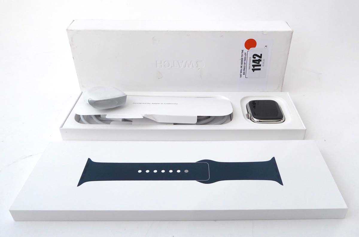Lot Apple Watch Series 9, 41mm, Silver Stainless...
