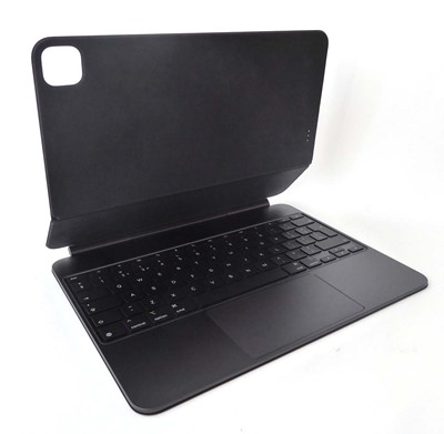 Lot Apple iPad Magic Keyboard - Black, British,...