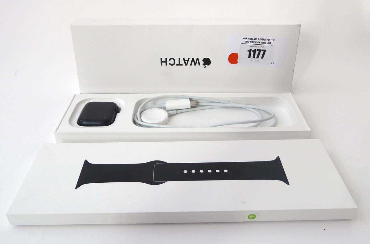 Lot Apple Watch SE (Gen 2), 40mm, Midnight...