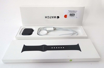 Lot Apple Watch SE (Gen 2), 40mm, Midnight...