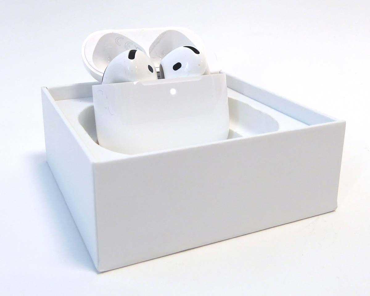 Lot Apple AirPods 4 (ANC), boxed