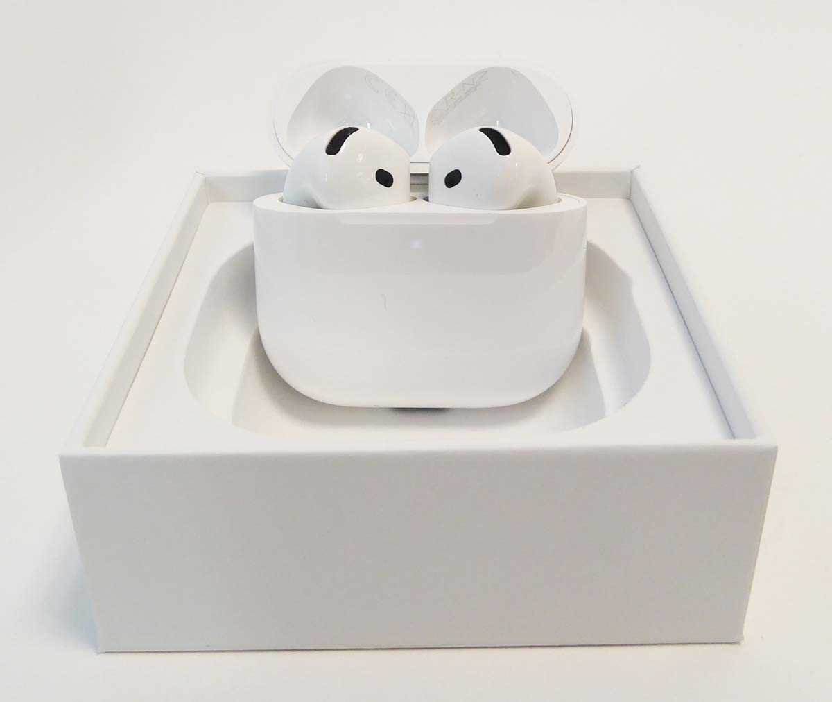 Lot Apple AirPods 4, boxed