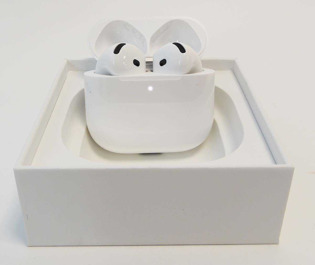 Lot Apple AirPods 4, boxed