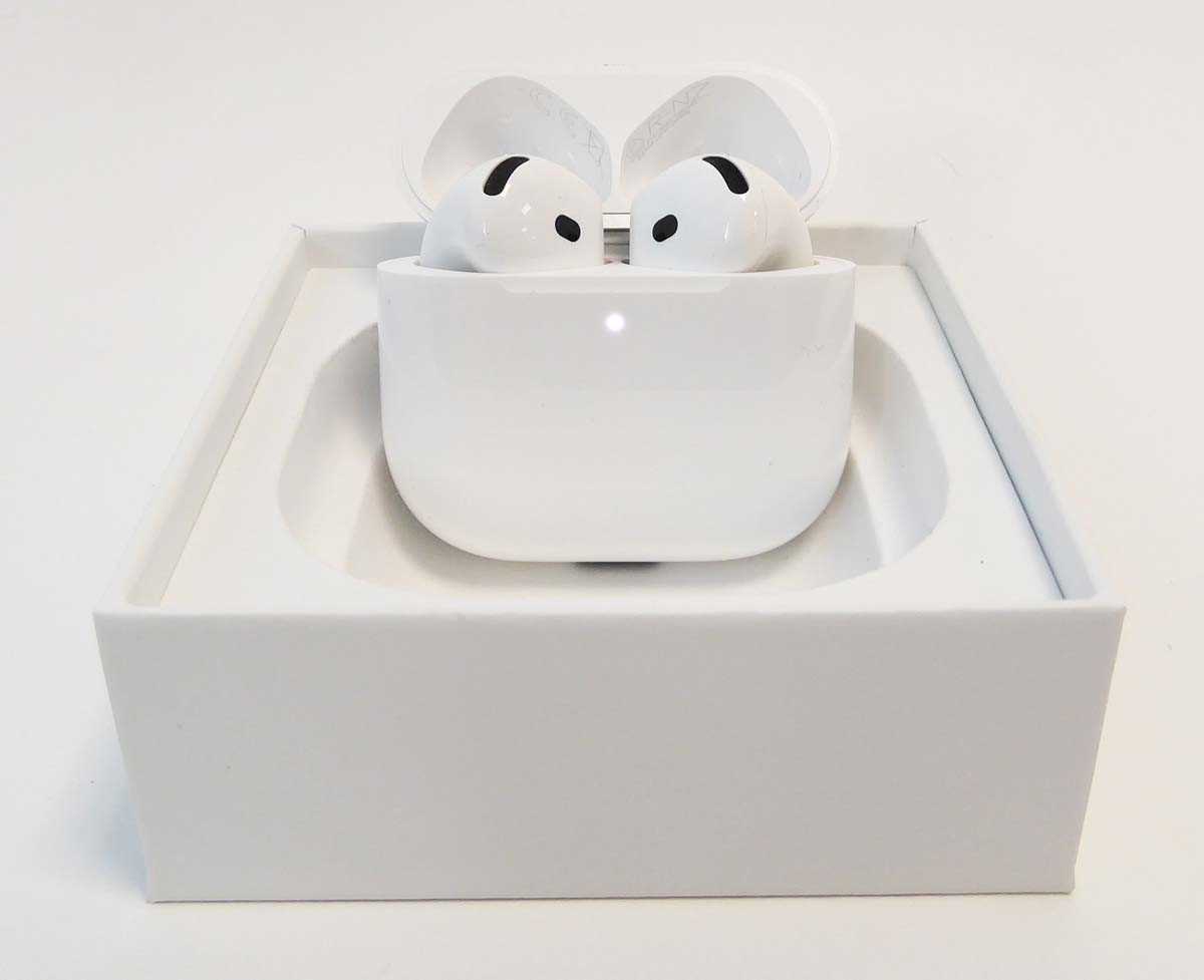 Lot Apple AirPods 4, boxed