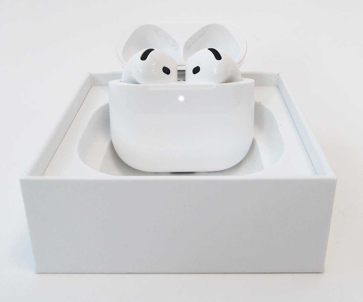 Lot Apple AirPods 4 (ANC), boxed