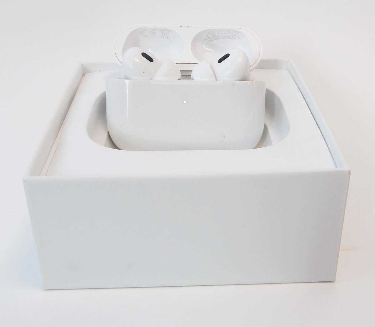 Lot Apple AirPods Pro (2nd Generation), boxed