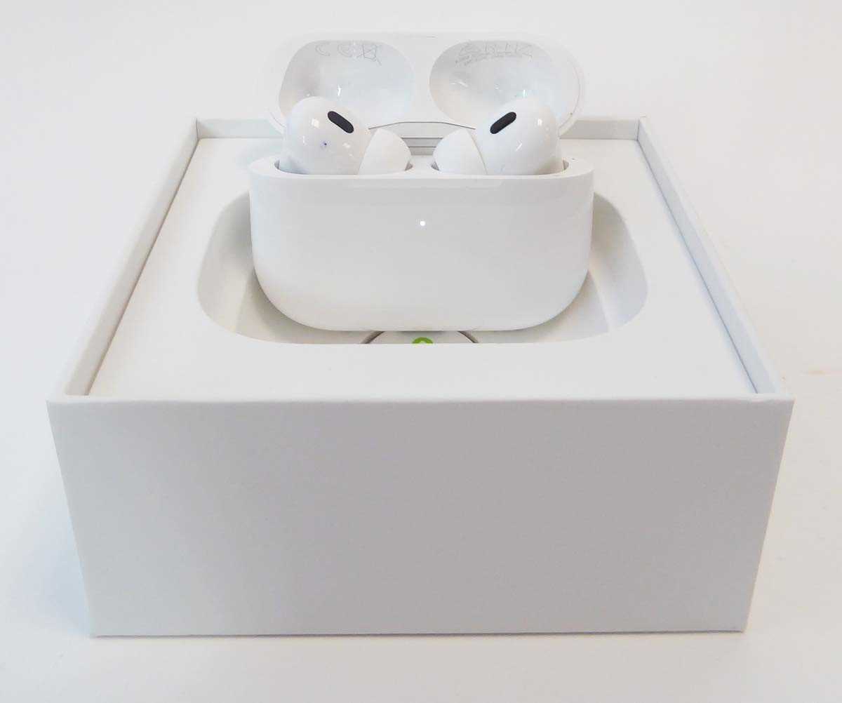 Lot Apple AirPods Pro (2nd Generation), boxed