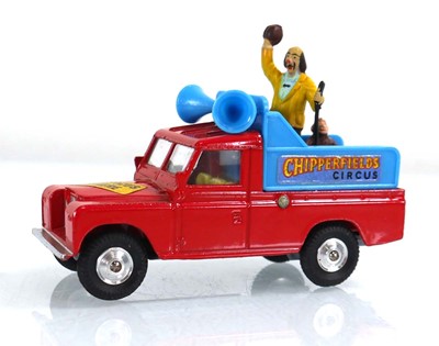 Lot 212 - A Corgi 487 Chipperfields Circus Land-Rover...