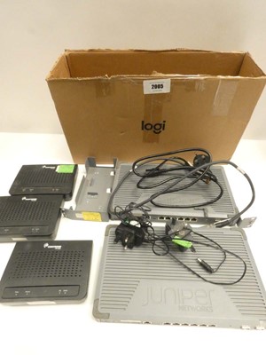 Lot 2005 - Various Juniper router switches and hubs