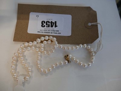 Lot 1017 - 9-5mm graduated freshwater pearl necklace with...
