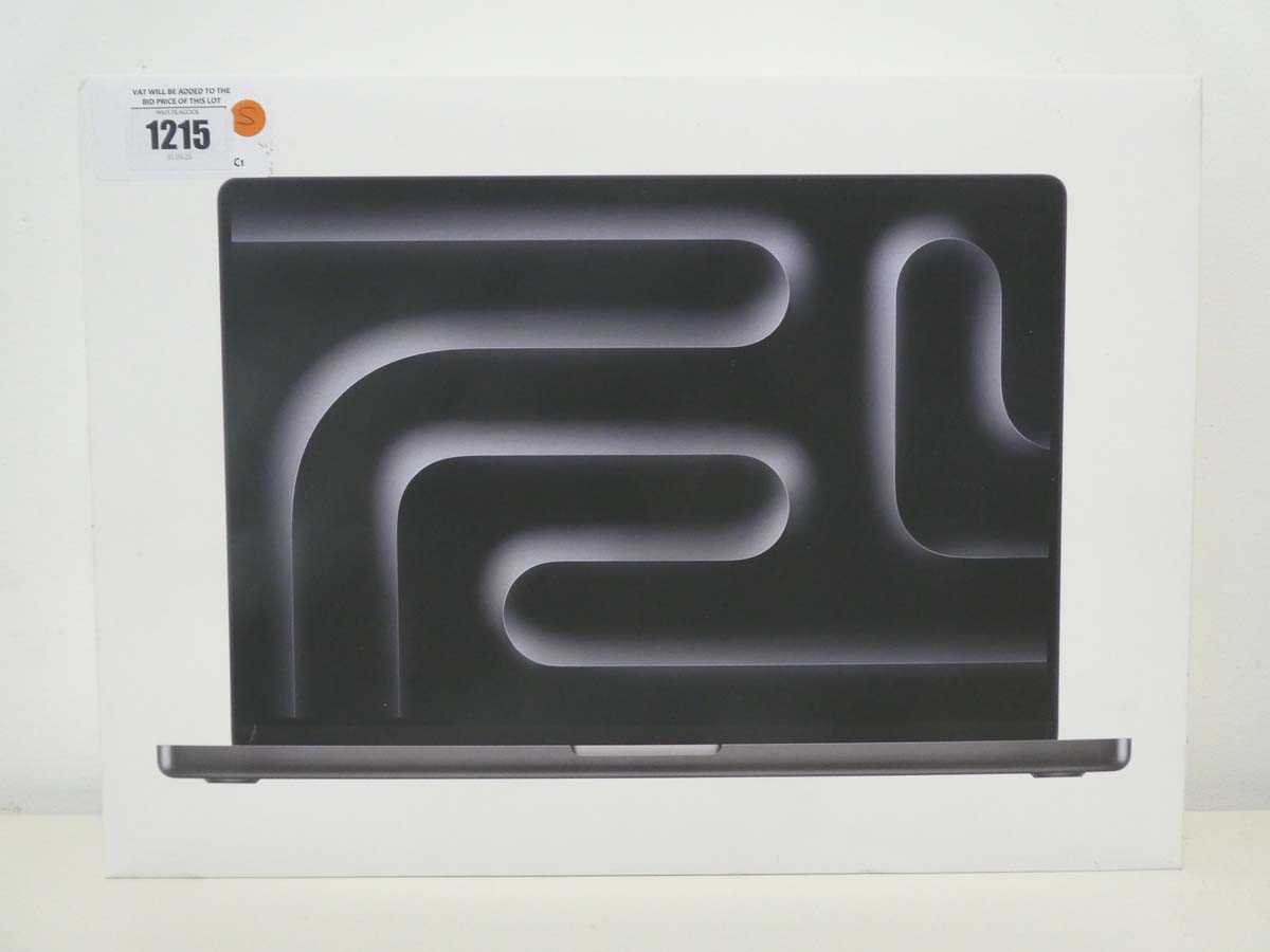 Lot Apple MacBook Pro 16-inch, Apple M4 Max Chip,...