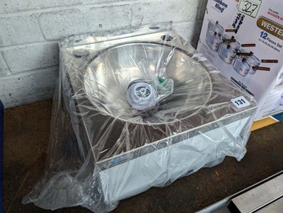 Lot 131 - Small wall mount hand basin