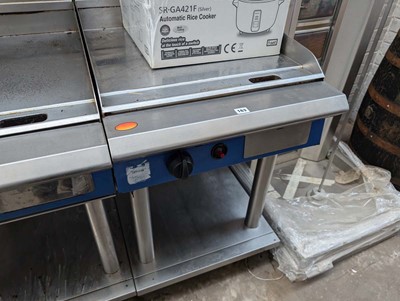 Lot 163 - 60cm gas blue seal single burner mirrored...