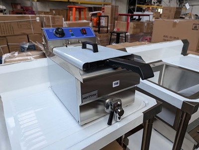 Lot 168 - Electric Heittox single tank fryer 10L