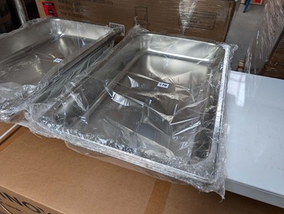 Lot 171 - 5 Gastronome trays