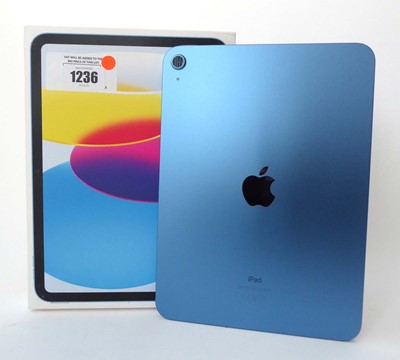 Lot Apple iPad (10th Generation) Wi-Fi, 64GB, Blue,...