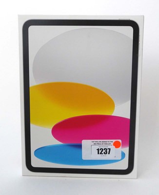 Lot Apple iPad (10th Generation) Wi-Fi, 64GB,...