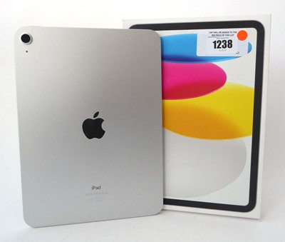 Lot Apple iPad (10th Generation) Wi-Fi, 64GB,...