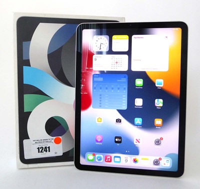 Lot Apple iPad Air (4th Generation) Wi-Fi, 256GB,...