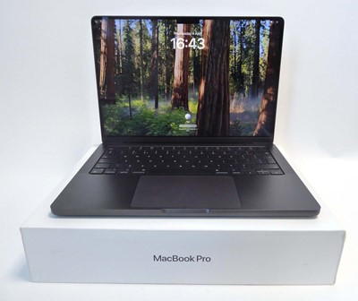 Lot Apple MacBook Pro 14-inch with Apple M3 Pro...