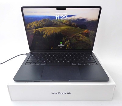 Lot Apple MacBook Air 13-inch with Apple M2 chip,...