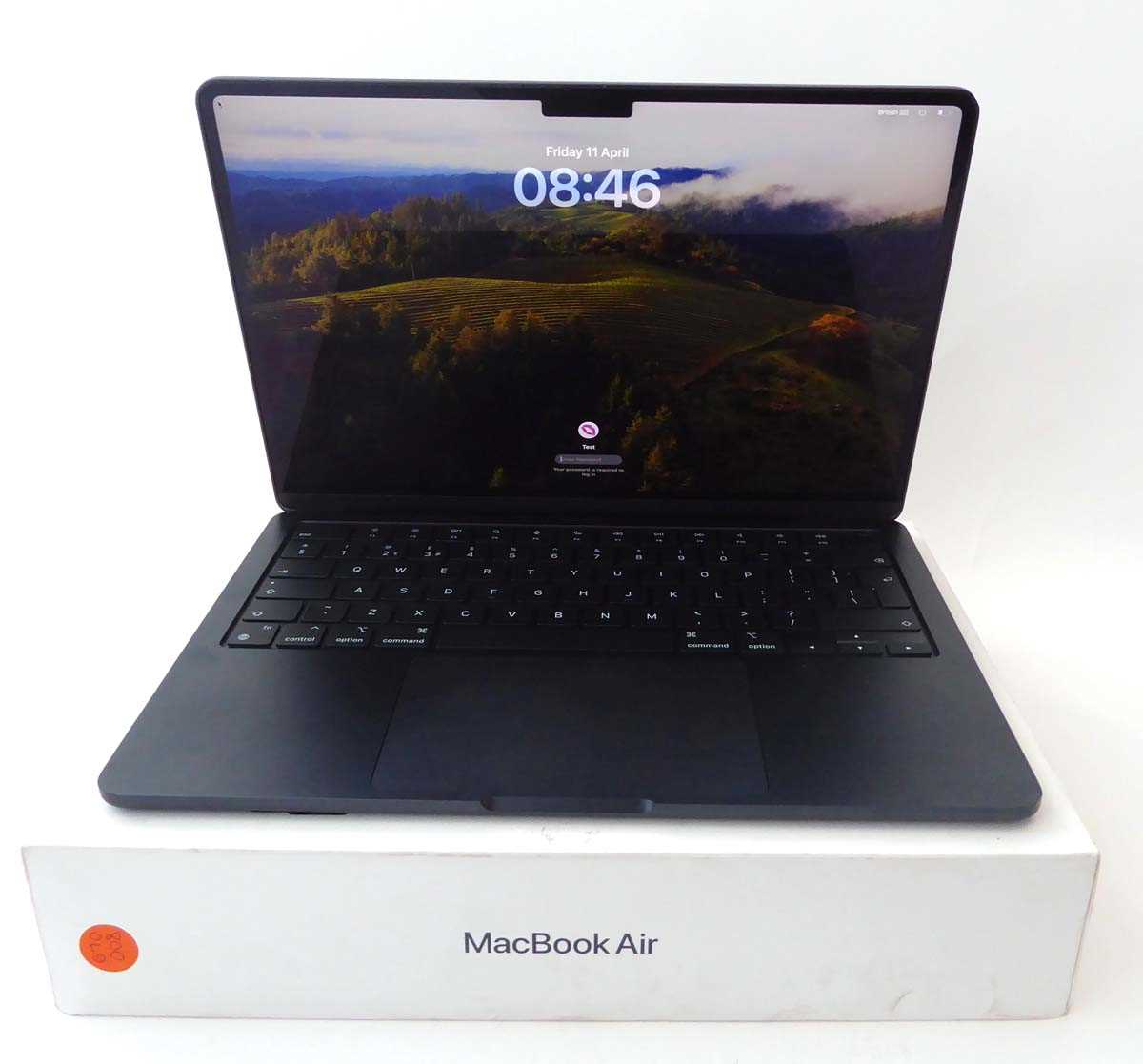 Lot Apple MacBook Air 13-inch with Apple M3 chip,...