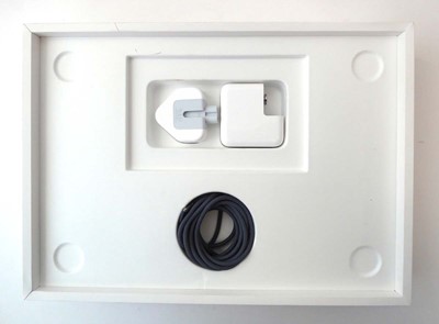Lot Apple MacBook Air 13-inch with Apple M3 chip,...