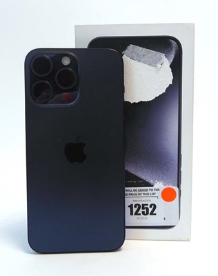 Lot Apple iPhone 15 Pro Max, 256GB, Blue Titanium,...
