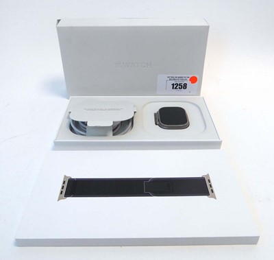 Lot Apple Watch Ultra 2, 49mm, Titanium, Black...