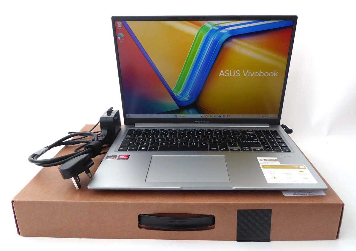 Lot ASUS VivoBook Laptop M1605Y, AMD R7-7730U,...
