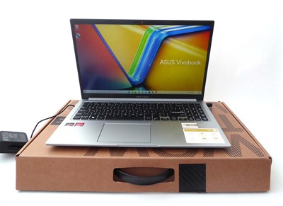 Lot ASUS VivoBook Laptop M1502Y, AMD R7-7730U,...