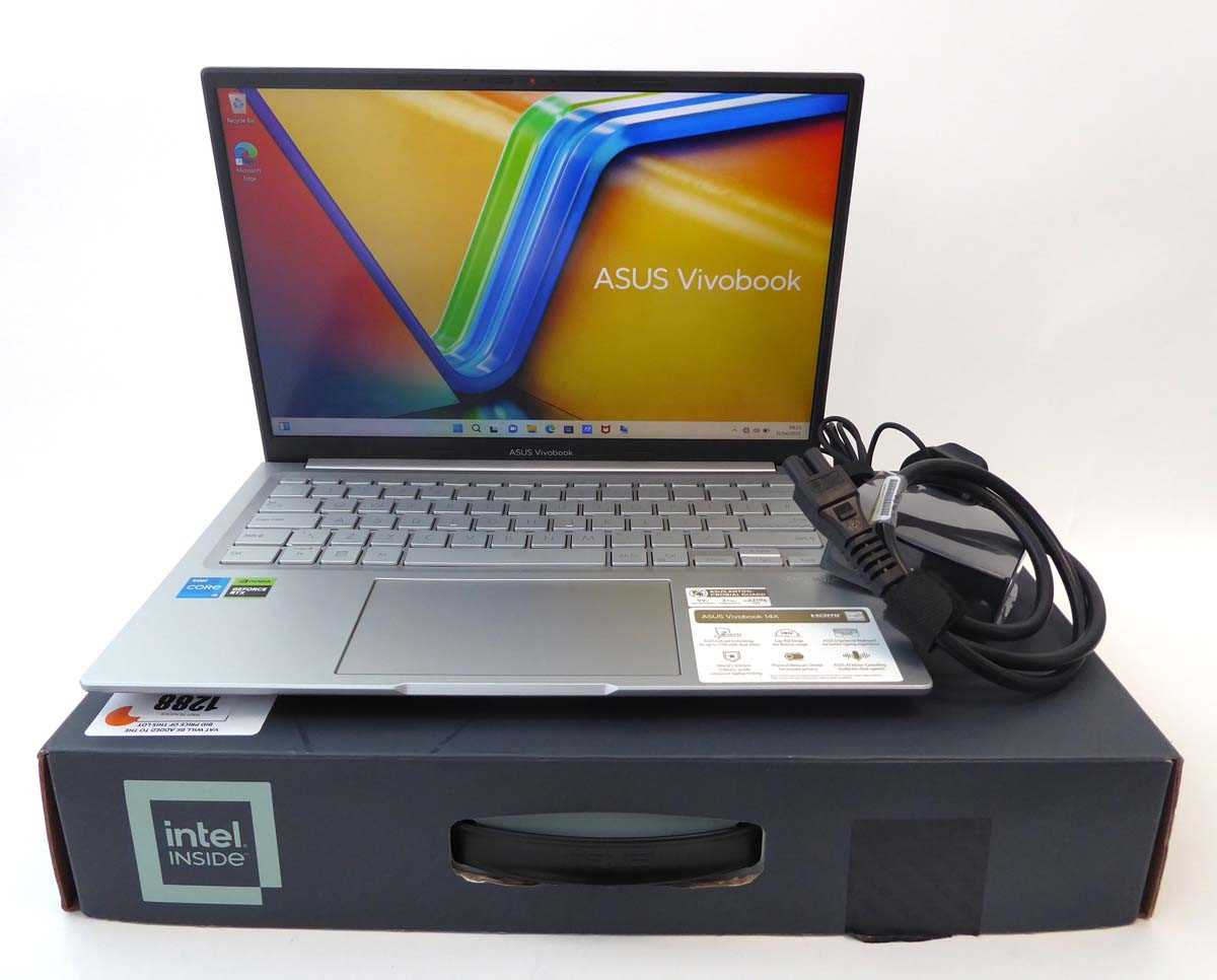 Lot ASUS VivoBook Laptop 14x-K3405Z, Intel Core i5-...