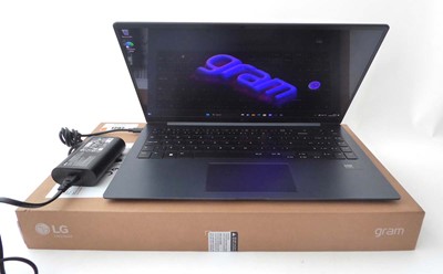 Lot LG Notebook PC 15Z90ST-G.AD85A1, Intel Core...