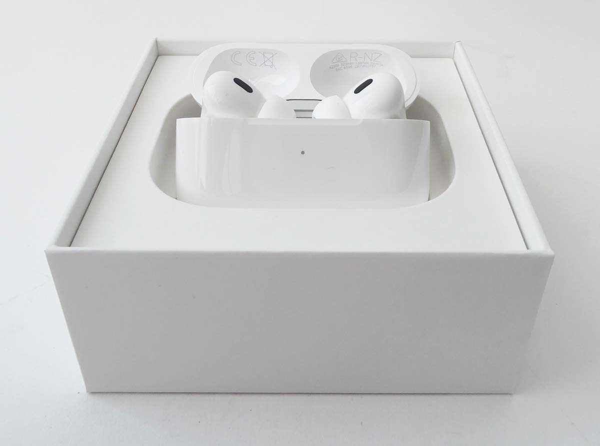 Lot Apple AirPods Pro (2nd Generation), boxed