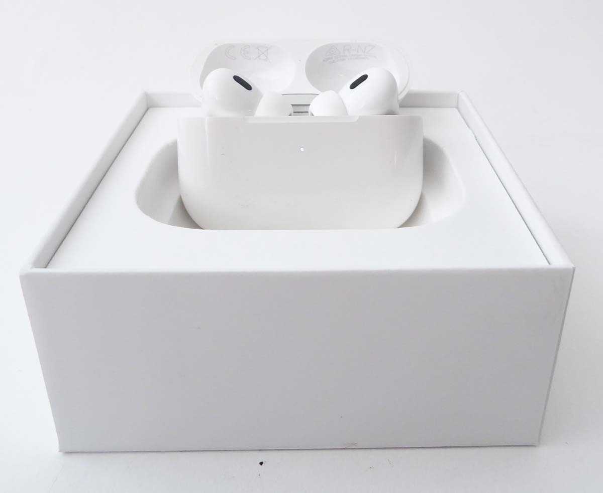 Lot Apple AirPods Pro (2nd Generation), boxed