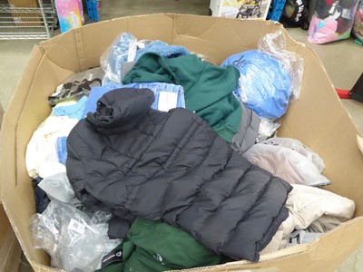 Lot 3316 - Pallet containing mixed ladies and men's clothing