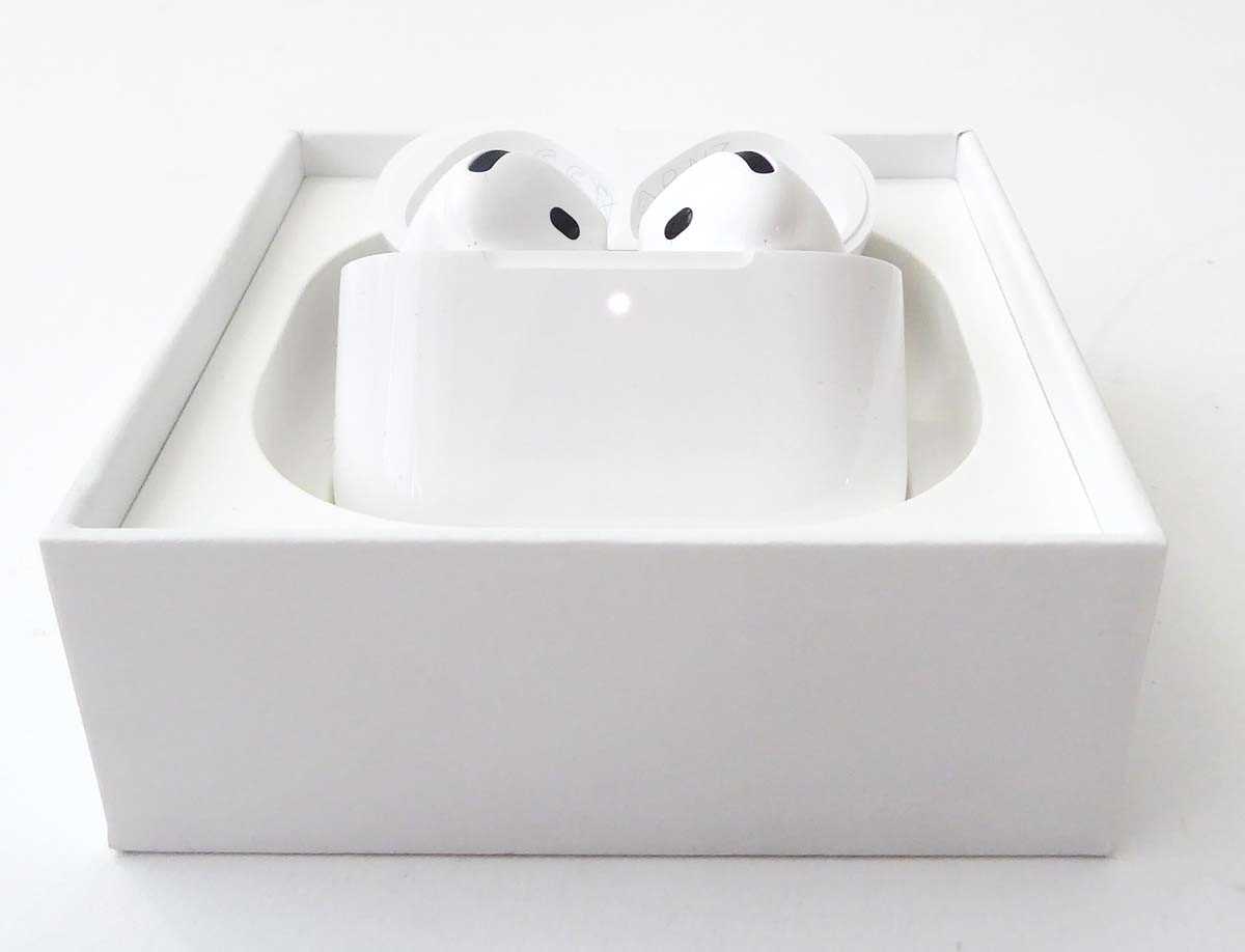 Lot Apple AirPods 4 (ANC), boxed