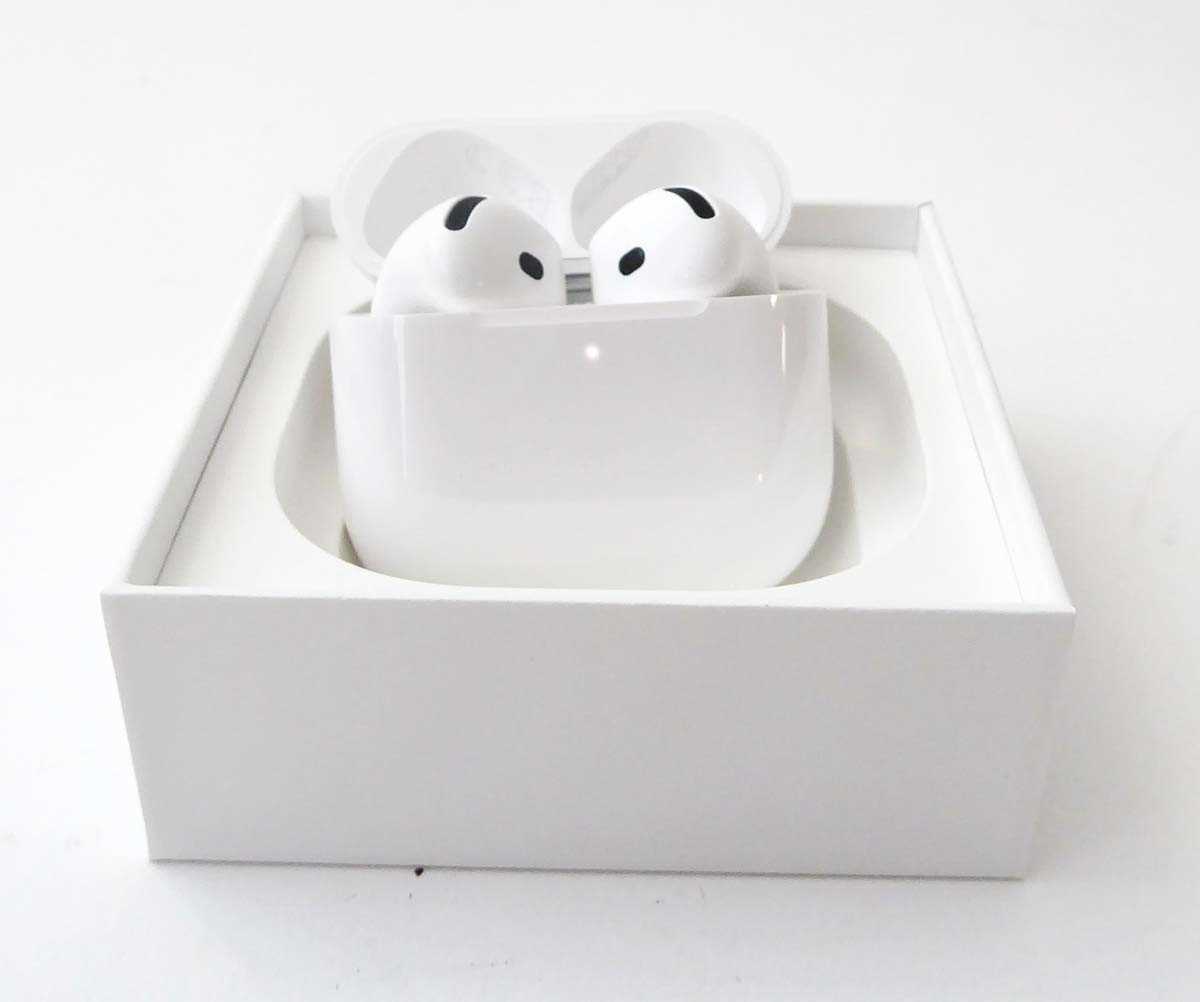 Lot Apple AirPods 4 (ANC), boxed