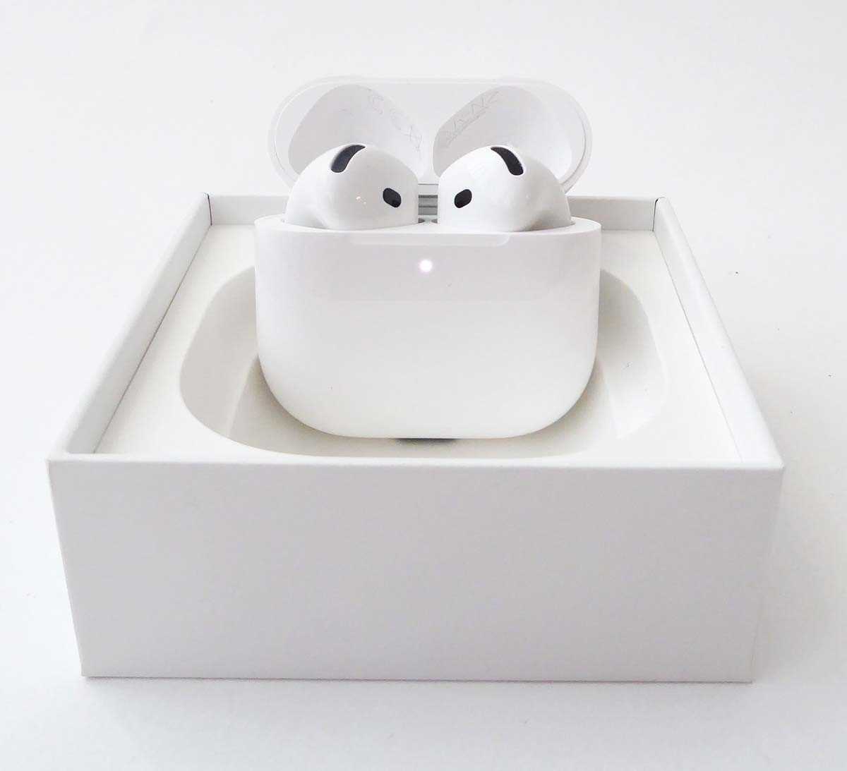 Lot Apple AirPods 4, boxed