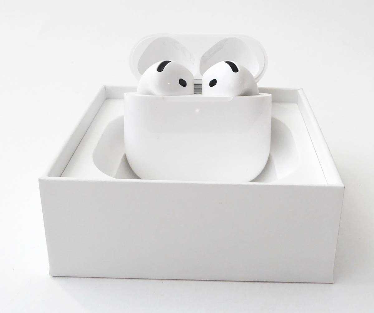 Lot Apple AirPods 4, boxed