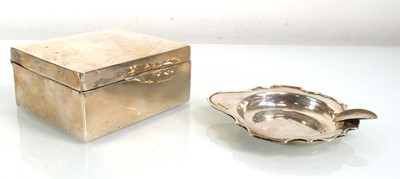 Lot 363 - An early 20th century silver ashtray, maker JD...