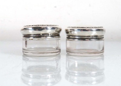 Lot 375 - A pair of early 20th century silver lidded...