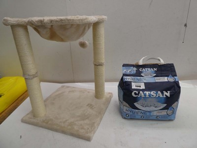 Lot 3339 - Cat Tree and 10L Catsan cat litter