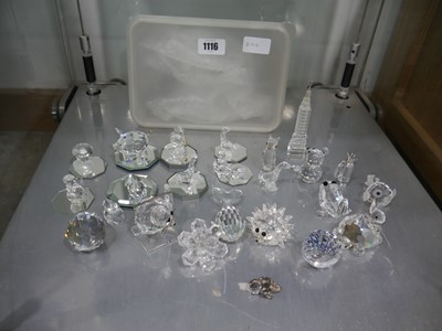 Lot 1116 - Assorted losed Swarovski ornaments incl. pig,...